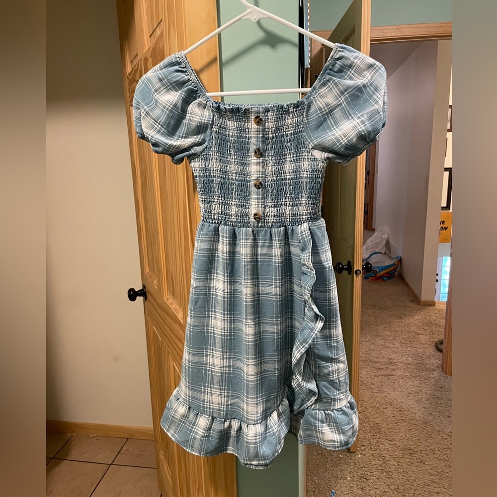 Medium girls 7/8 light teal checkered dress